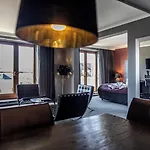 Scandic Front Hotel 4*
