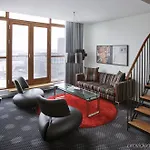 سكانديك فرونت فندق