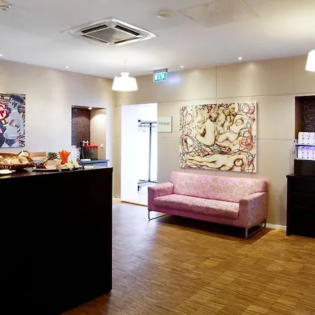 弗朗特斯堪迪克酒店 酒店 4*