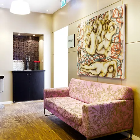 弗朗特斯堪迪克酒店 酒店